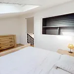 Les Flots Des Demoiselles Apartment *